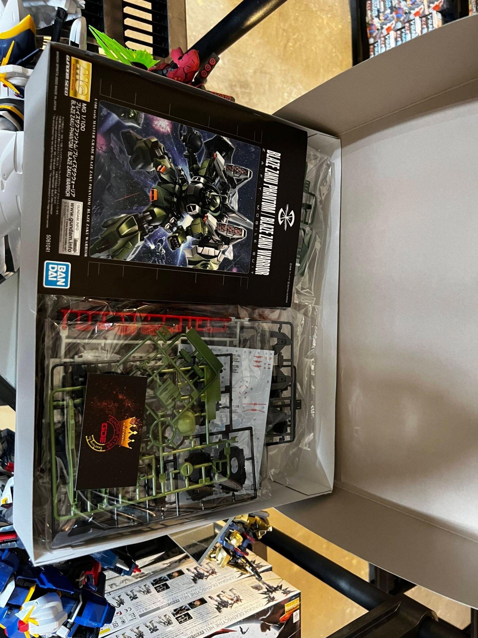 MG 1/100 BLAZE ZAKU PHANTOM / BLAZE ZAKU WARRIOR(2020) - Gundam Extra - Your BEST Gunpla Supplier