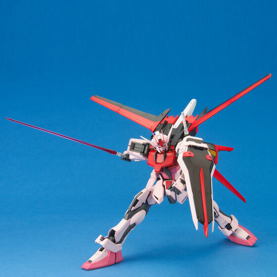 Bandai Hobby MG Gundam Seed Strike Rouge
