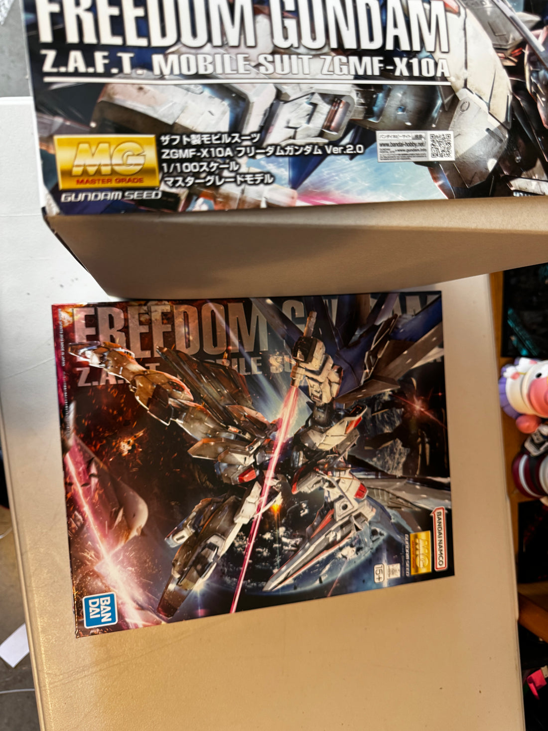 Bandai Hobby MG 1/100 Freedom Gundam Ver.2.0 (2016) (Damaged Box)