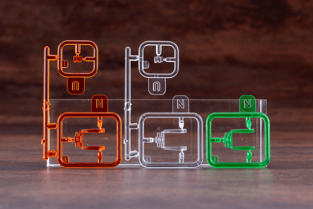 (Pre-Order)  ETA Q3 2026 - KOTOBUKIYA - ZOIDS - LIGHTNING SAIX Irvine Special 2000 -Recolor-