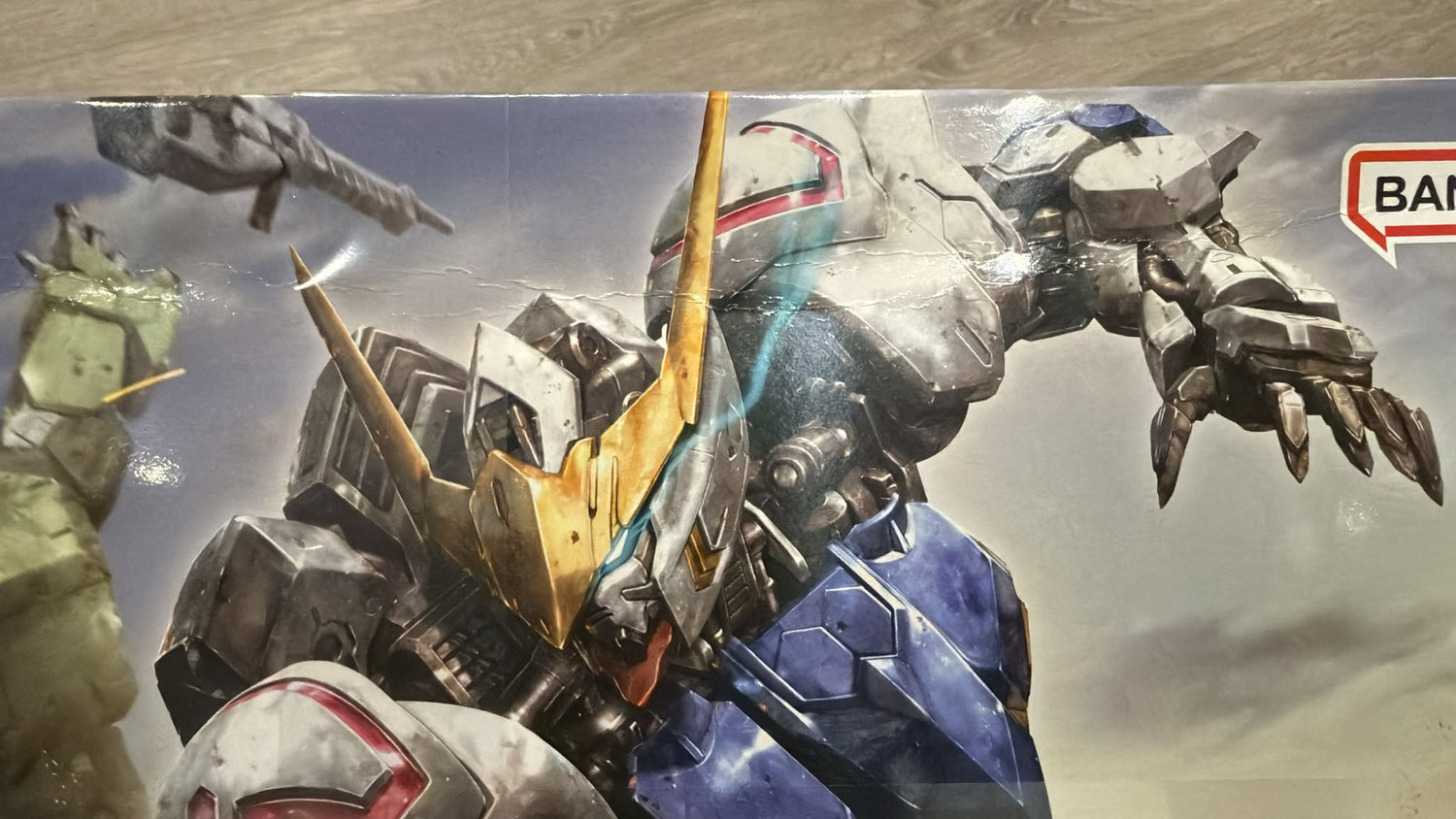 Bandai Hobby MG ASW-G-08 Gundam Barbatos (2019) 1/100 (Damaged Box, runner perfect condition)