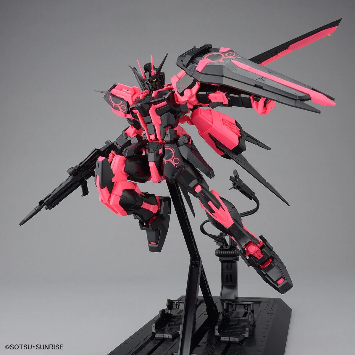 MG Aile Strike Gundam Ver.RM (Recirculation Color Neon Pink) - Gundam Extra - Your BEST Gunpla Supplier