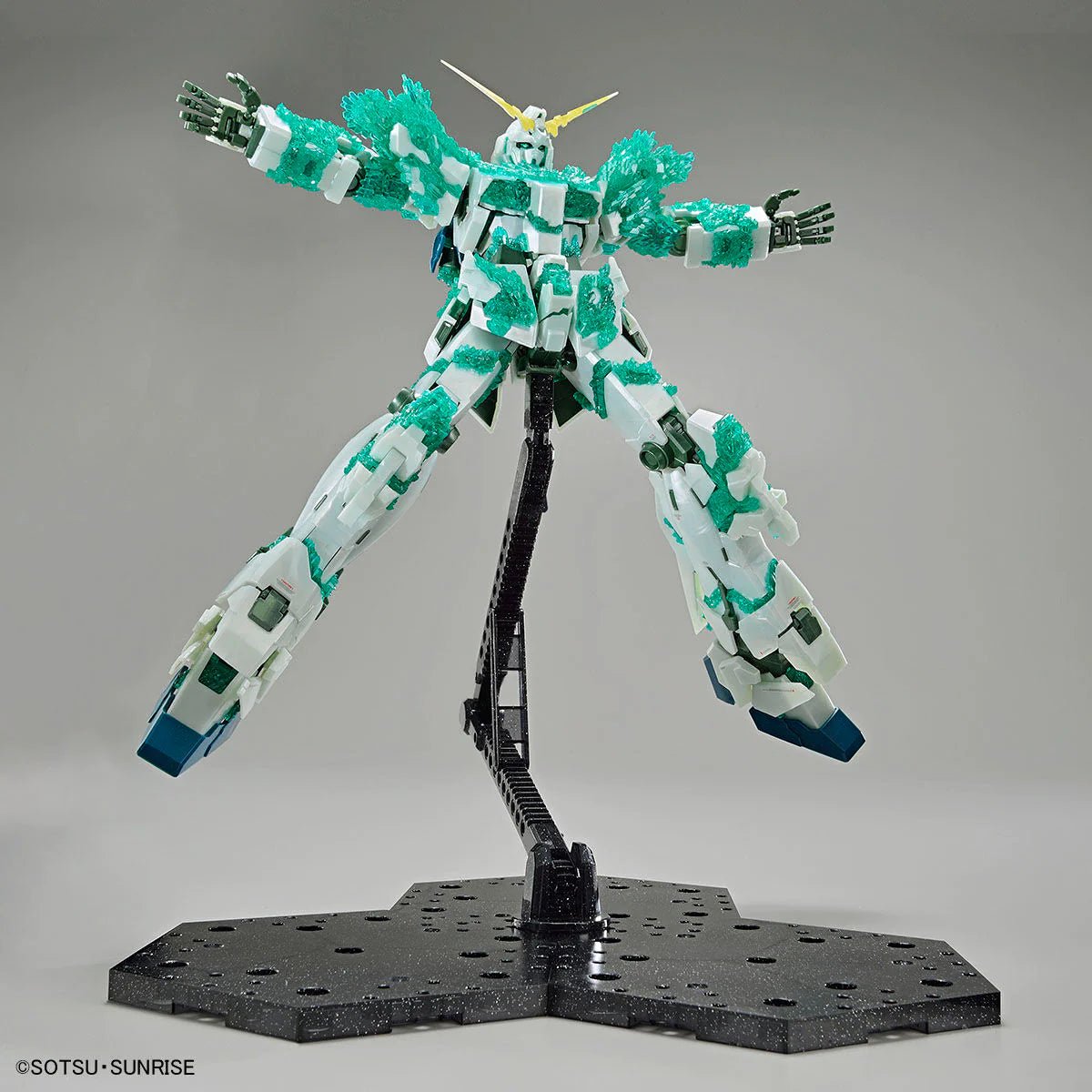 MG Gundam Base Limited Unicorn Gundam(Luminous Crystal Body) - Gundam Extra - Your BEST Gunpla Supplier