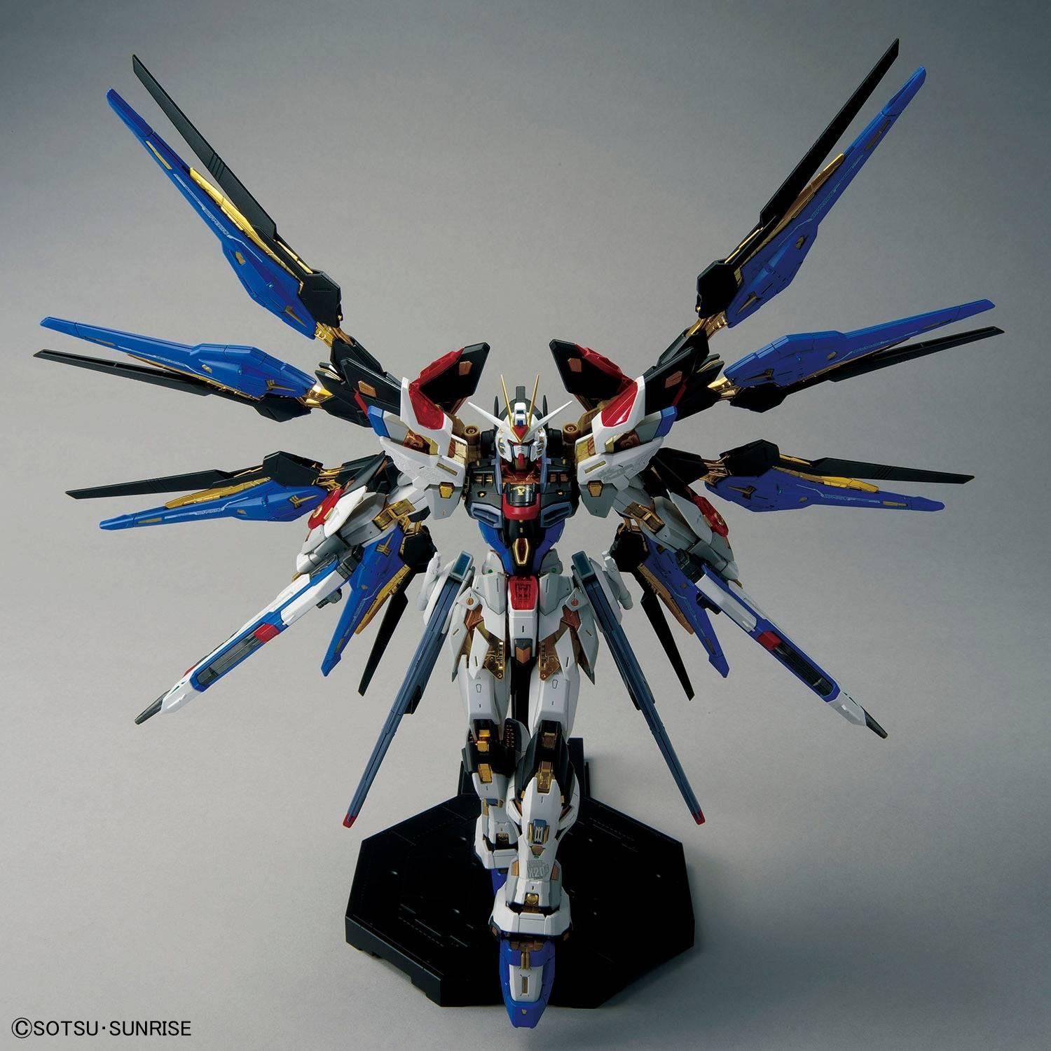 MGEX 1/100 Strike Freedom Gundam (2022) (Damaged Box Runner perfect condition) - Gundam Extra - Your BEST Gunpla Supplier