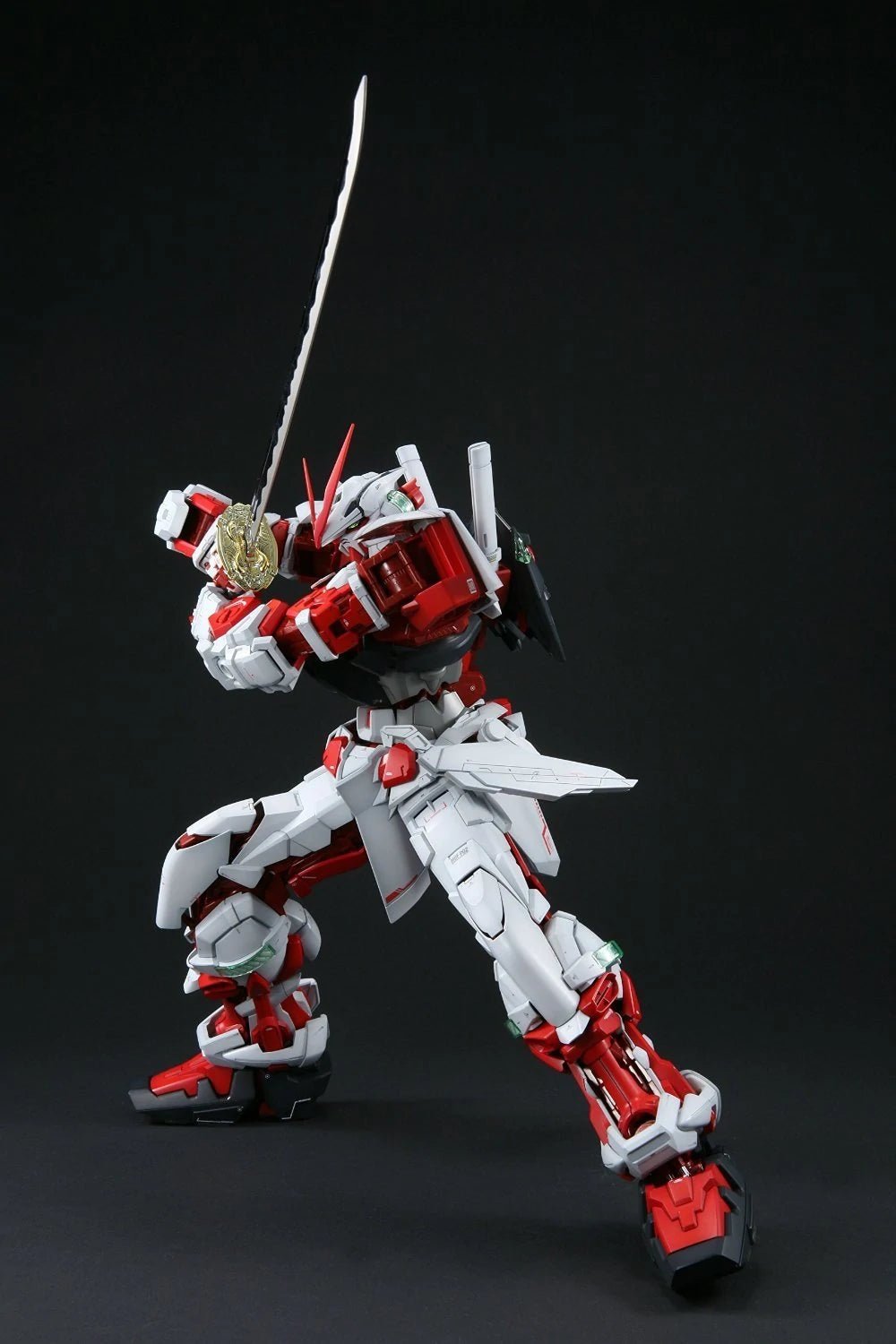 Bandai Hobby PG #12 MBF-P02 Gundam Astray Red Frame (2009)1 Bandai Hobby PG #12 MBF-P02 Gundam Astray Red Frame (2009)1