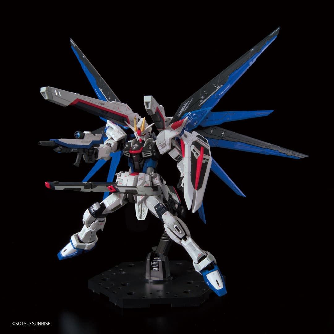 The Gundam Base Limited RG ZGMF - X10A Freedom Gundam Ver. GCP - Gundam Extra - Your BEST Gunpla Supplier